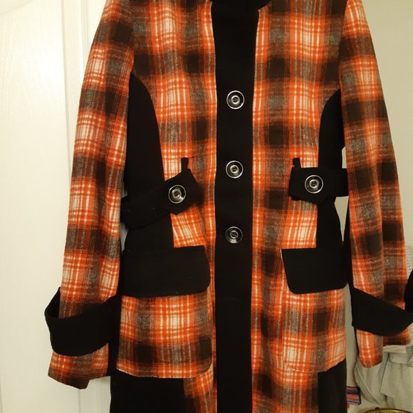 Paparazzi Wool Jacket Orange, White and Black Medium size - Picture 2 of 16